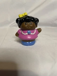 Little Tikes, Afroamerikanisches Mädchen, im ROSA Shirt Little People Figur - Bild 1 von 6