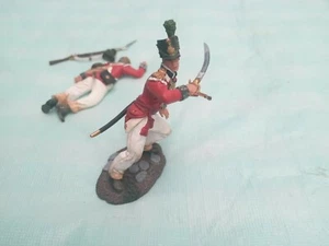 Britains No 17877 British Coldstream Guards Light Company Officer & Casualty - Picture 1 of 10
