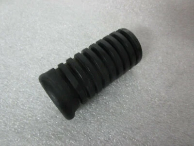 Honda CB750K Foot Peg Rubber LEFT - Image 1 of 4