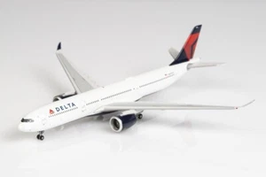 Delta Airlines / Airbus A330-900 / N406DX / AV4227 / 1:400 - Picture 1 of 3