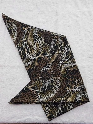 Cachecol com estampa de leopardo estampa de animal leve marrom transparente verde bronzeado 35 X 35 polegadas - Imagem 1 de 4