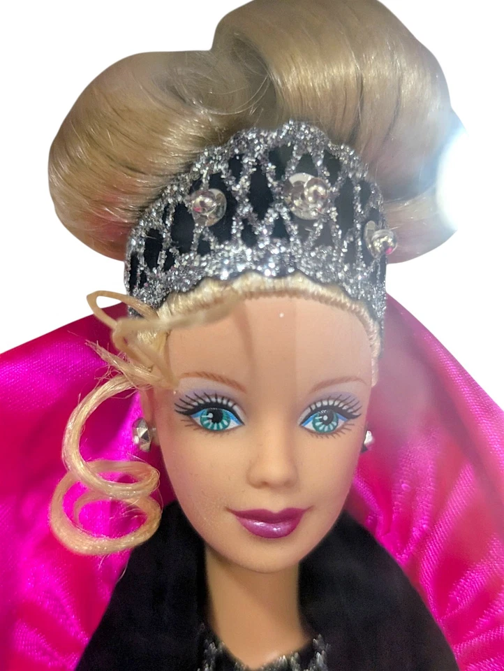 ✨1998 Happy Holiday Barbie Special Edition NEW NRFB RARE Error Misprint on Box - Image 1 of 4