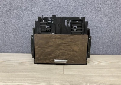 ⭐️Ford Expedition 2018-2021 consola central almacenamiento con almohadilla de carga inalámbrica. OEM Foto 1 de 4