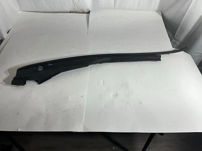 17-22 Infiniti Q60 Luxe Front Right Fender Ledge Hood Seal Trim Cover 658205CA0A - Image 1 of 4