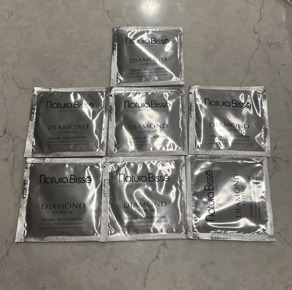 7 Natura Bisse Diamond Extreme Cream RICH TEXTURE Packets 4ml(each) TRAVEL - Image 1 of 3