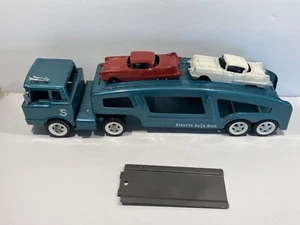 Vintage Structo Auto Hauler Ramp Truck Car Carrier Teal Green W/ 2 Cadillac Cars - Picture 1 of 23