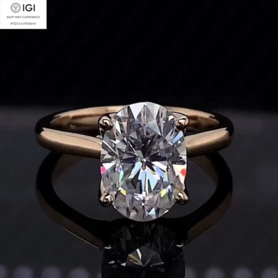 ANILLO DE COMPROMISO DE DIAMANTES CULTIVADOS EN LABORATORIO TALLA OVALADA IGI E VS1 2,50 quilates en oro amarillo de 14 k Foto 1 de 4