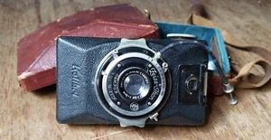 ZEISS IKON KOLIBRI W/ TESSAR F/3.5 LENS+ ORIGINAL CASE - Picture 1 of 10