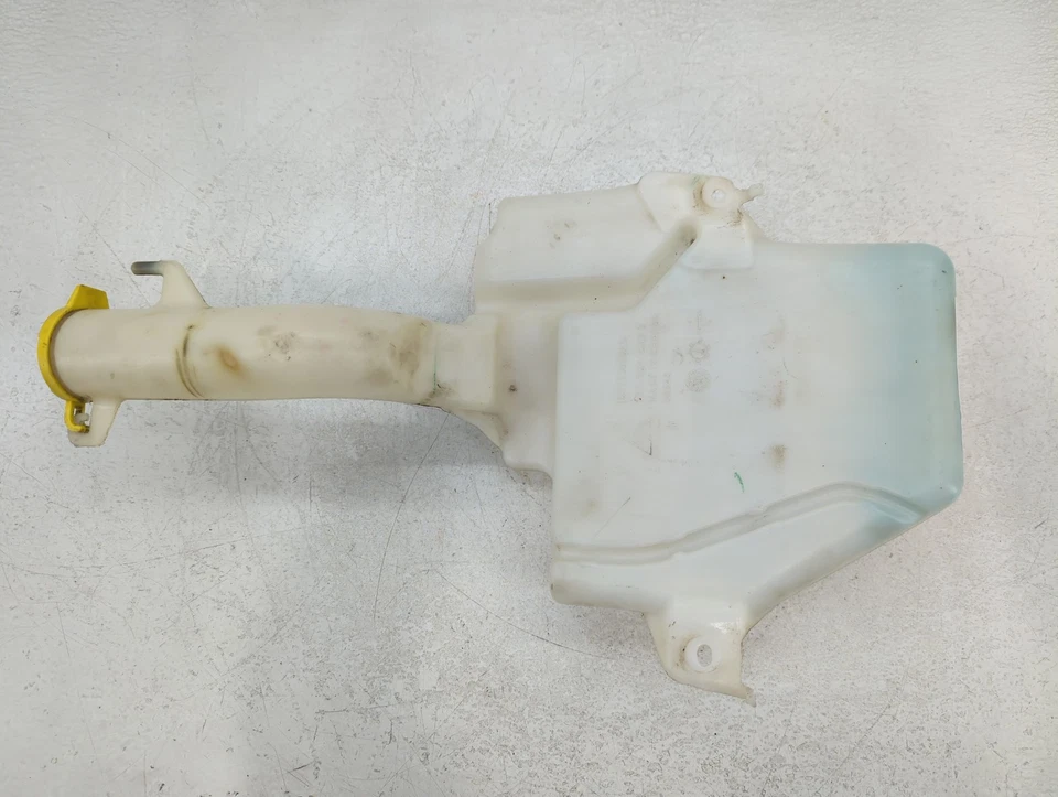 Dodge Caravan Windshield Washer Fluid Reservoir Bottle Oem T1SYN - Image 1 of 4