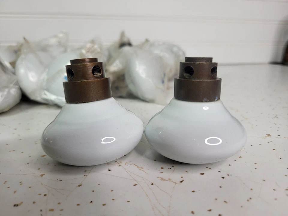 古董/复古白色瓷门把手 2 英寸意大利制造 — 第 1/4 张图片