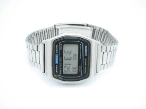 Vintage Casio 593 W-39 Stainless Steel Mens Watch - Picture 1 of 8