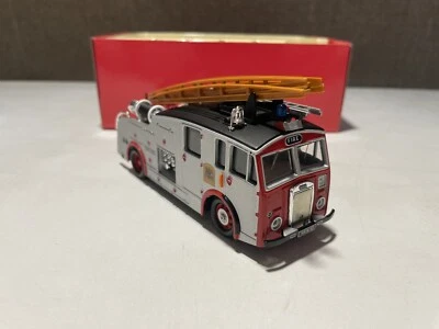 Corgi 999 1/50 Scale CC13002 Dennis F12 Side Pump City Of Bradford Fire Service - Image 1 of 4
