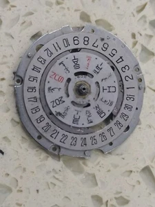 Original CITIZEN 8110A Bullhead Day /date disk Silver , With Calendar Plate Used - Picture 1 of 4