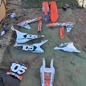 2023 Ktm Sx 125 Full Plastic Set With Extra Fender.  - Picture 1 of 18