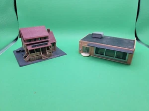 2 N Scale Building Layout Accessory Bachmann Bank Building & Life Like General - Picture 1 of 18