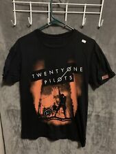 Black Twenty One Pilots 2017 World Tour Black Short Sleeve Shirt No SIZE large?