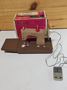 Rare Vtg Ideal Signature Junior Sewing Machine Child Toy Works Battery Operated - Picture 1 of 24