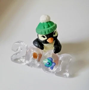 Hallmark Weihnachtsschmuck Pinguin New Old Stuff Cool Decade 2001 - Bild 1 von 2