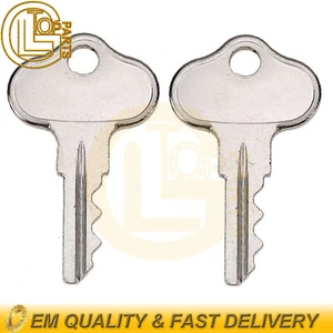 2PCS Ignition Keys IH131313C2 for Cub Cadet 70 76 100 104 109 127 129 149 169 - Picture 1 of 3