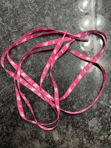 Paar New Balance NB Pink Ribbon Brustkrebs Ersatzschuhe Schnürsenkel UNBENUTZT - Bild 1 von 2