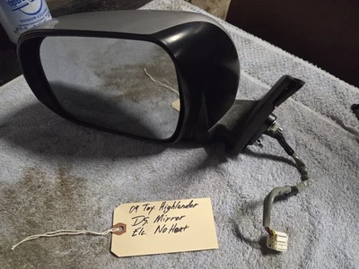 2009 Toyota Higlander Driver side mirror Lh oem - Image 1 of 4