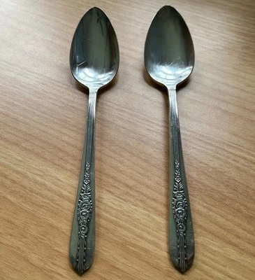 Plato Oneida Nobility cubiertos Royal Rose 2 cucharas para servir 1939 plateado Foto 1 de 4