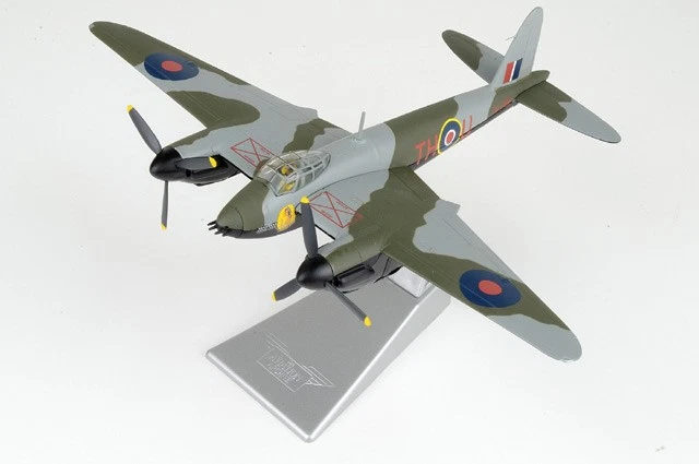 AA32821 Corgi Mosquito FB.Mk VI 1/72 Modelo Moonbeam McSwine RCAF No.418 Sqn Foto 1 de 2
