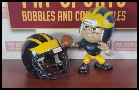 Teenymates & Riddell Micro Mini Helmet NCAA Michigan Wolverines Big 10 Ten Cover
