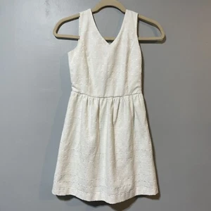 KENSIE TEXTURED FIT AND FLARE DRESS WHITE SMALL BEACH BOHO SUMMER VACATION - Picture 1 of 12