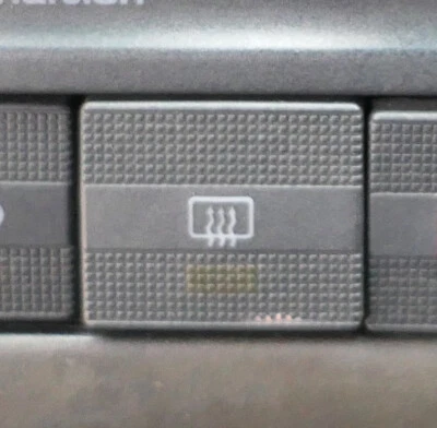 VW Golf 3 1E 4 Cabrio Interruttore Riscaldamento Posteriore Vetro 1E0959621 - Immagine 1 di 2