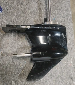 Mercury Lower Unit 150 HP 3.0L 4-Stroke Gearcase 20" RH 1600-8M0099218 - Picture 1 of 15
