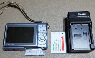 Blue Casio Exilm EX-Z75 Digital  Camera With New Battery & Charger  Tested Works - Image 1 of 4