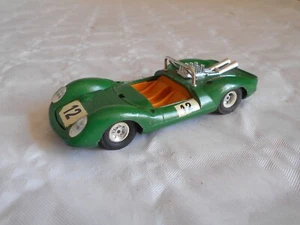 Vintage Mini Gama 9603 Ford GT 40 race car - Picture 1 of 6