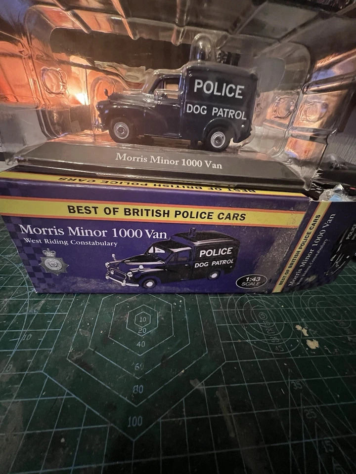ATLAS EDITIONS BEST OF BRITISH POLICE CARS MORRIS MINOR 1000 DOG VAN 1:43 Scale - Image 1 of 1