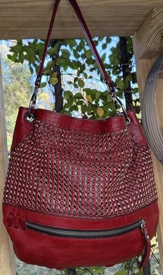 Bolso Hobo Bolso de Hombro Boho Oryany Faye Rojo Cuero Tejido con Cadena Foto 1 de 4