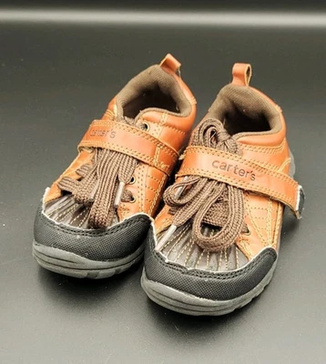 Zapatos de escopeta Carter's talla 8W- niño pequeño con cordones cierre de gancho y bucle 3 marrón Foto 1 de 4