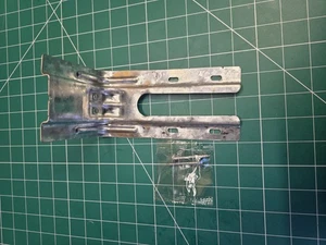 A10. Original Whirlpool WPW10613666 Gerätehalterung W10613666. - Bild 1 von 3