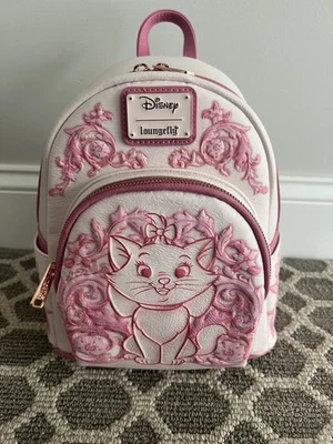 Mini Mochila Loungefly Disney The Aristocats Marie Rosa Floral Repujado Nueva con Etiquetas2025 Foto 1 de 4