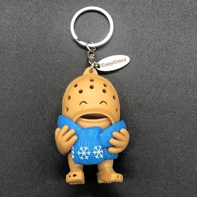 Crocs Croslite Guy Acogedor Llavero Crocs Con Bufanda Azul Muy Raro Difícil de Encontrar Foto 1 de 4