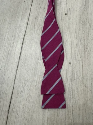 Pajarita Ben Sherman rosa fucsia a rayas hecha a mano 100 % seda Foto 1 de 4