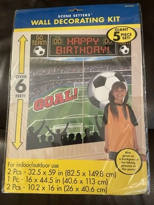 Kit de decoración de pared Scene Setters - Fútbol Feliz cumpleaños Foto 1 de 2