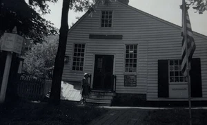 VINTAGE PHOTO Cole Book Shop Colonial Williamsburg Virginia B&W 49 - Picture 1 of 3