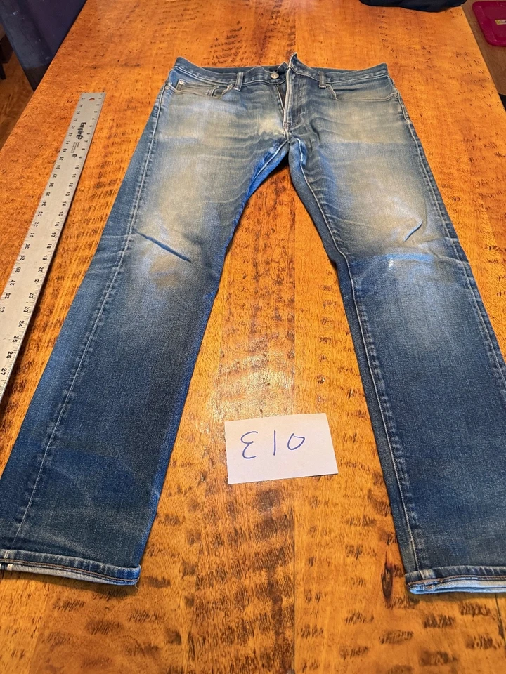 Jeans masculino reto slim fit Uniqlo 34 x 32 lavagem escura azul stretch jeans E10 - Imagem 1 de 4