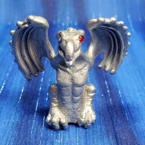 Old One Red Eyed Eagle Gargoyle Castle pewter fantasy figurine *rare* *NEW* - Picture 1 of 12