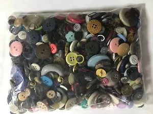 ART AND CRAFT KNÖPFE 300g gemischte Farben bis 600 - Bild 1 von 1