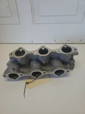 2003-2007 INFINITI G35 INTAKE MANIFOLD #30  - Image 1 of 4