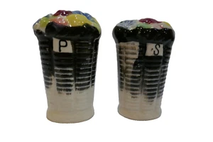 Vintage Floral Basket   Salt & Pepper Shakers  - Picture 1 of 3