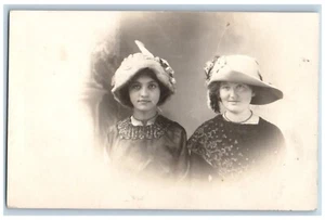 Bonita Mujer Postal RPPC Foto Moda Sombrero c1910 Sin Publicar Antiguo - Imagen 1 de 2