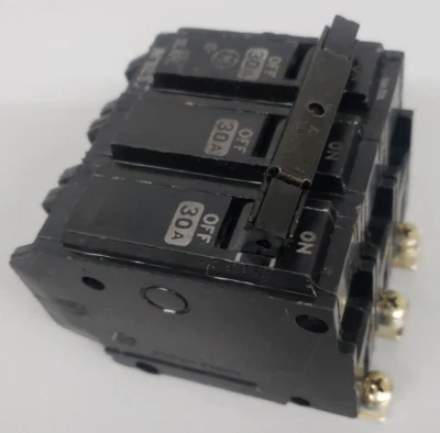 GE THQB32030 Circuit Breaker,30A,Bolt On 240V,3P - Image 1 of 3