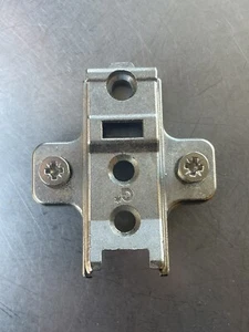 GRASS Cabinet 046 Hinge mounting plate 46 Fits 1006-30 / 1203 Baseplate NEW! - Picture 1 of 9